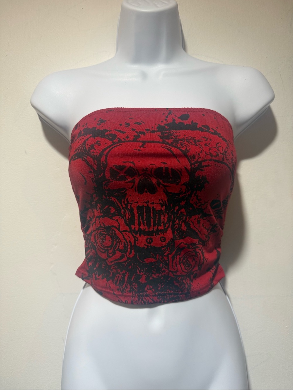 Red Skull Graphic Strapless Crop Tube Top